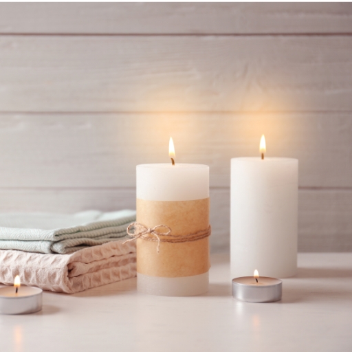 Bougeoirs, bougies et diffuseurs