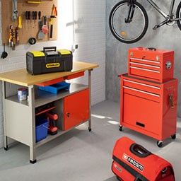 Boîtes, caisses à outils et servantes