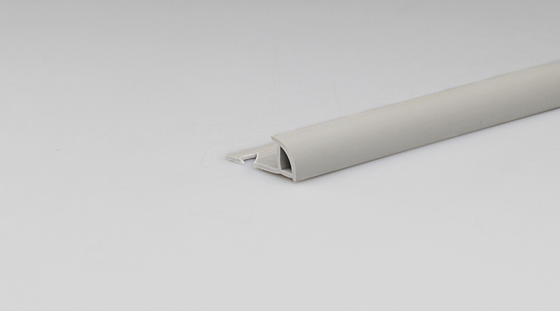 1/4 rond pvc mate gris clair 8mm - ARCANSAS
