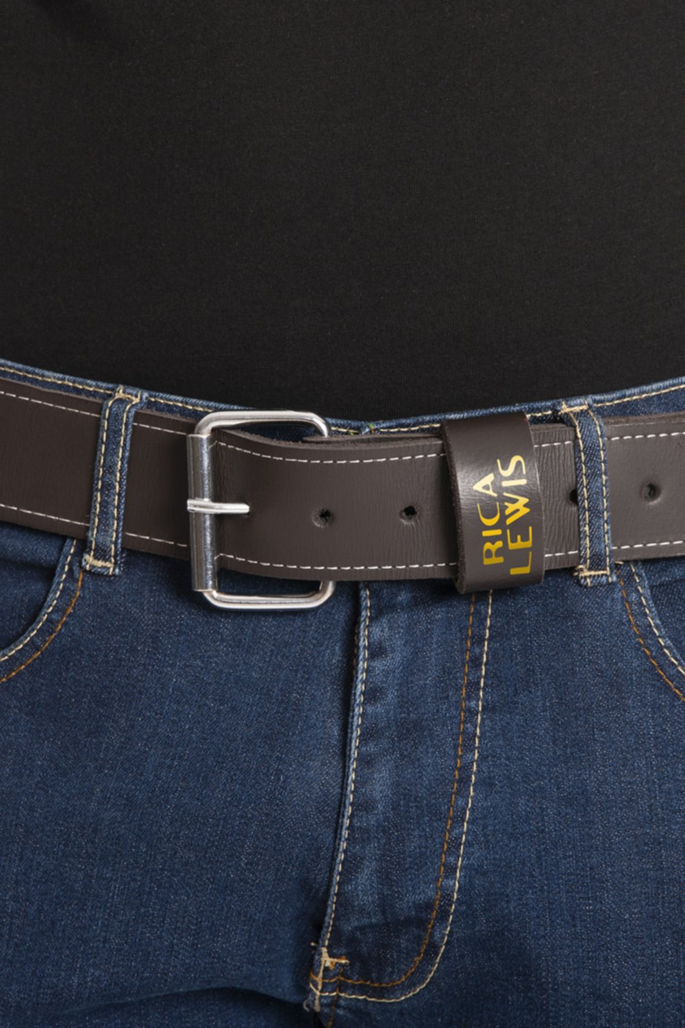 Ceinture cuir avec boucle acier 135 CM