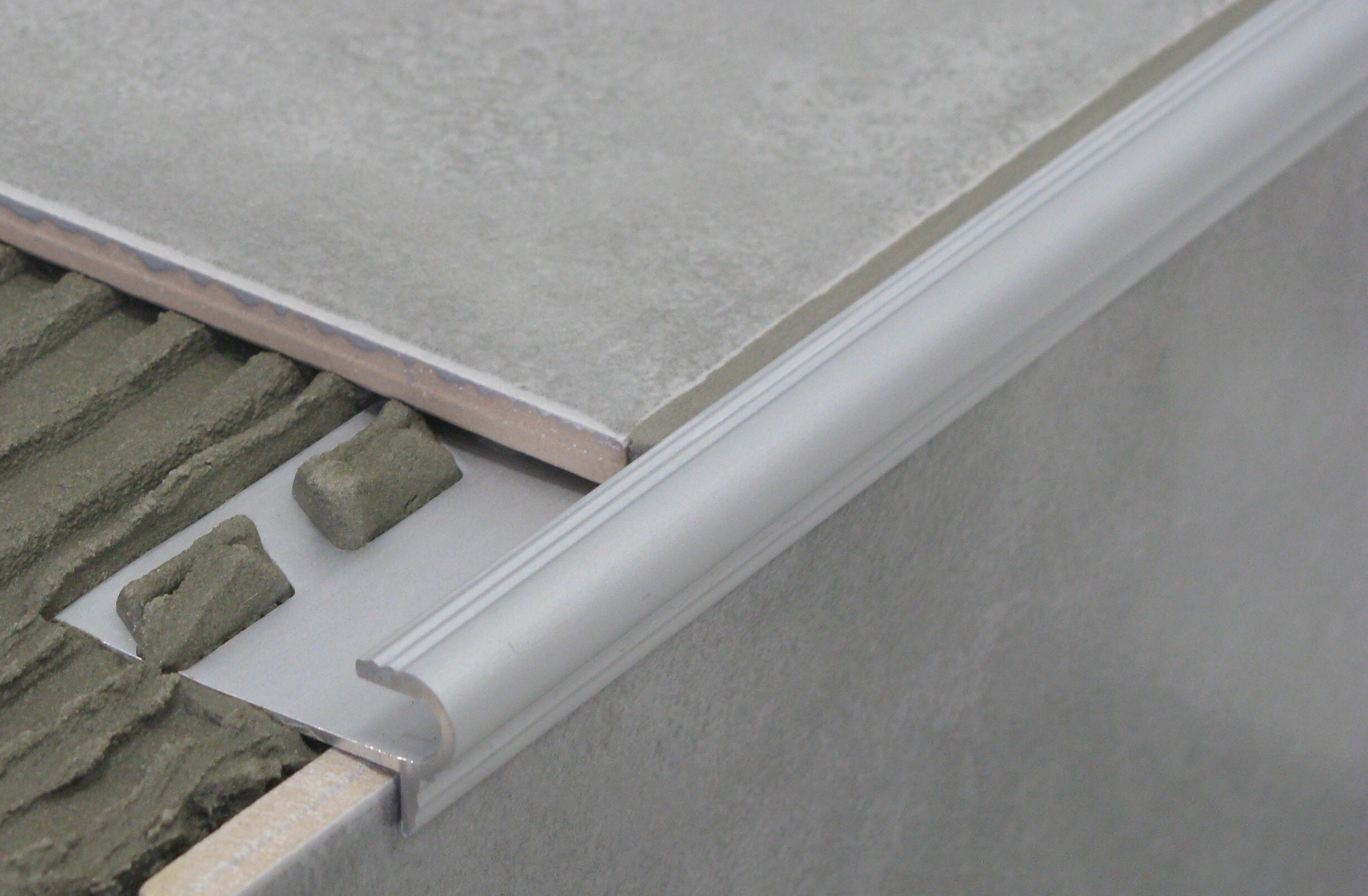Nez de marche Florentin alu 12,5mmx2,5m - DINAC