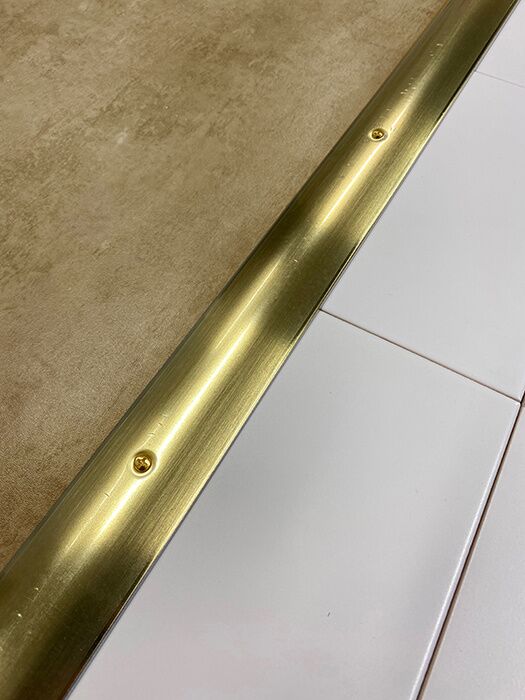 Seuil plat à vis laiton 45/93 - 3M