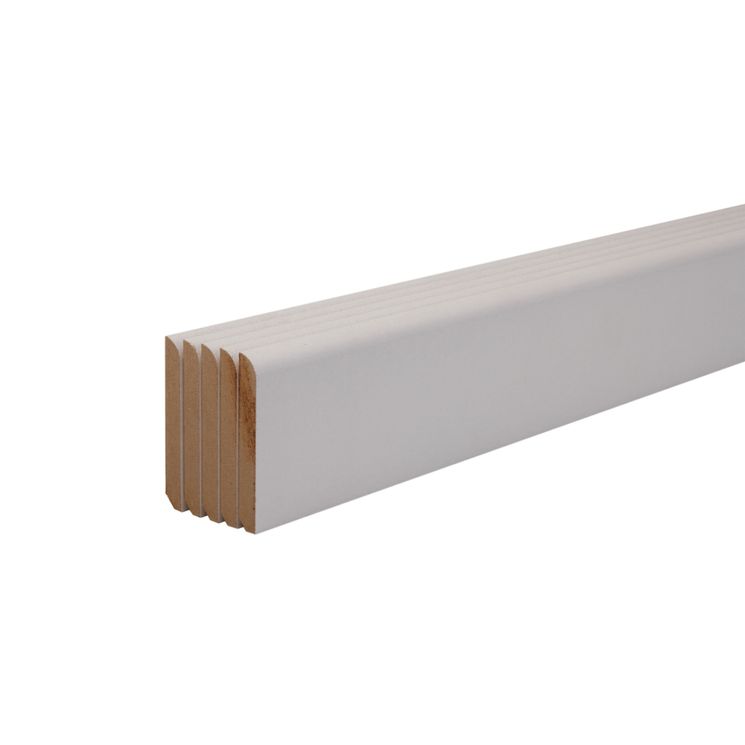 Lots de 5 plinthes Dim. 9 x 70 mm  Longueur 2m