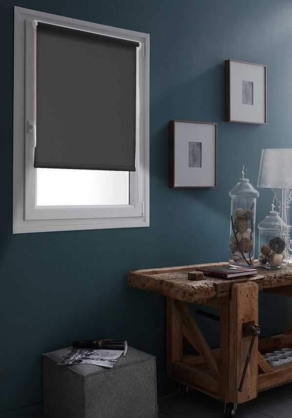 Store enrouleur occultant gris foncé 125x250cm - INVENTIV