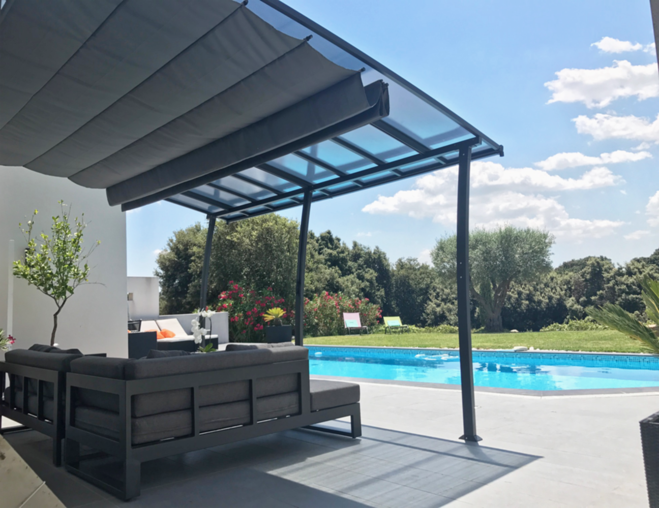 Pergola adossée Oslo aluminium/acier et polycarbonate 3,5x4m - COULEURS DU MONDE