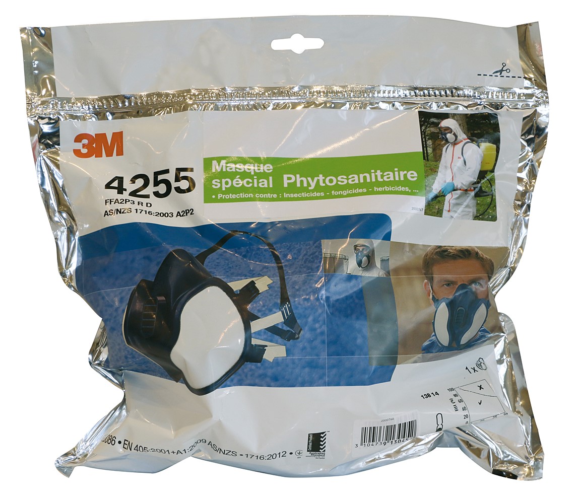 Demi-masque anti-gaz filtres intégrés produits phytosanitaires A2P3