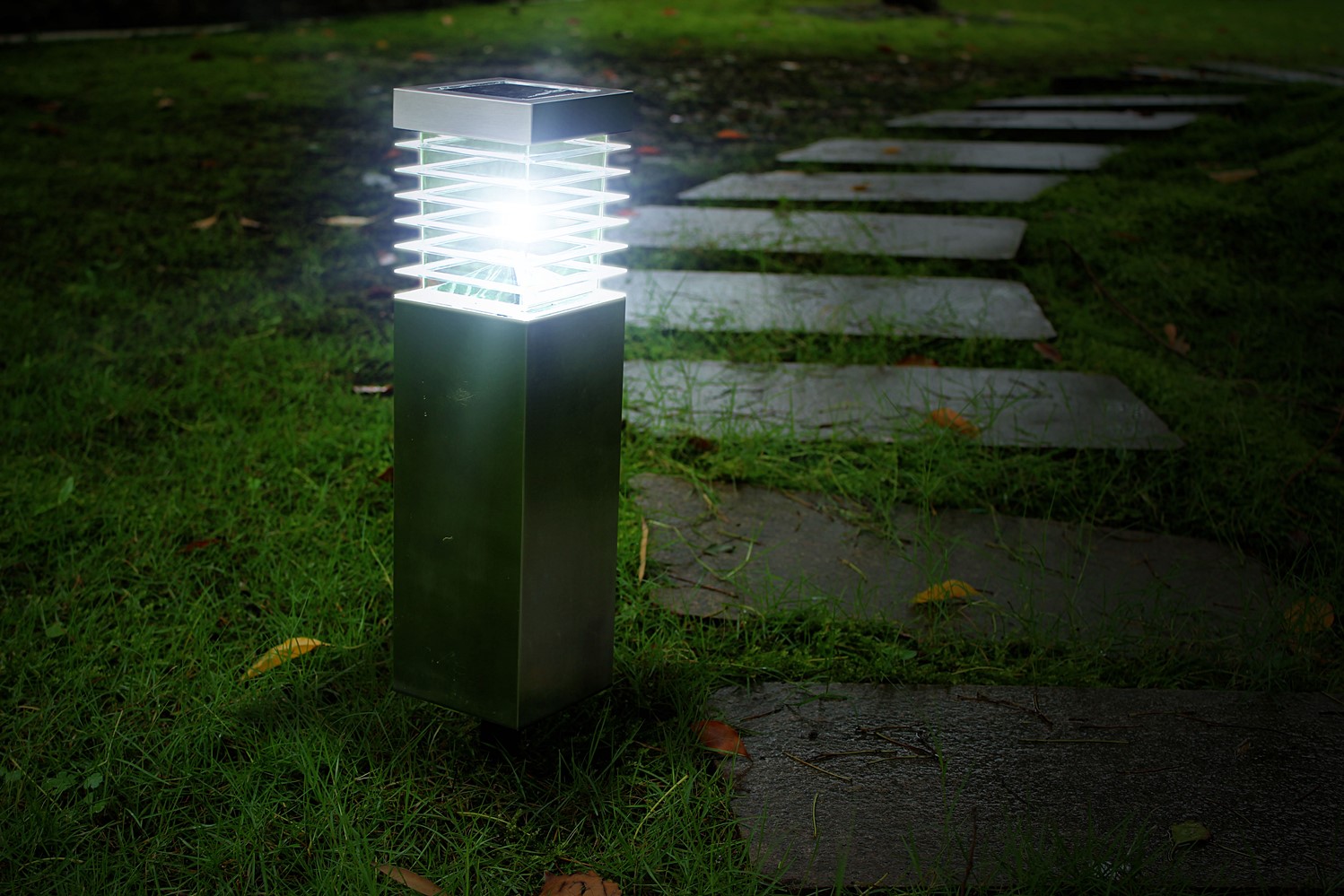 Borne solaire inox