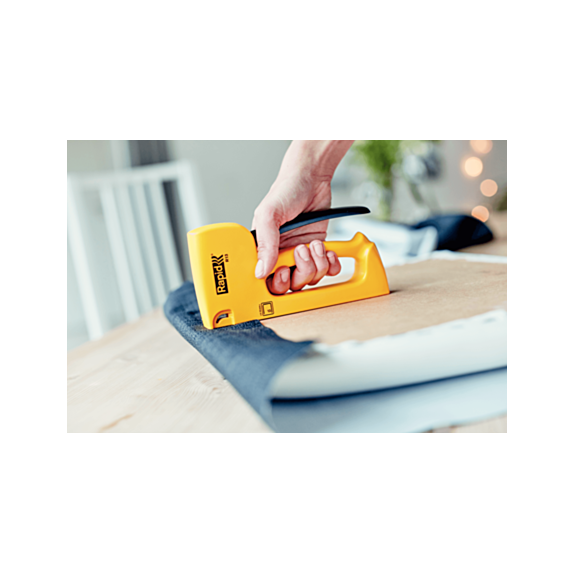 Agrafes en fil fin n°13/4 mm