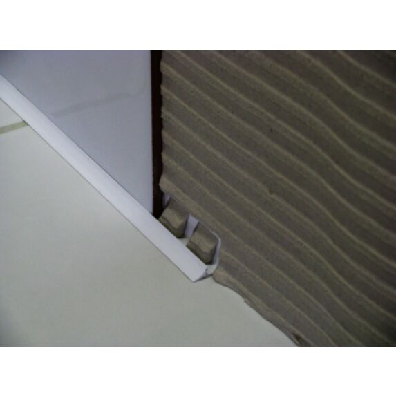 Joint angle 10 pvc blanc 10mm 2,5m