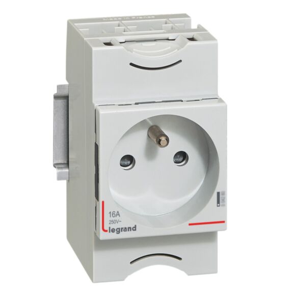 Prise de courant 10/16a avec éclipse protection enfant - LEGRAND