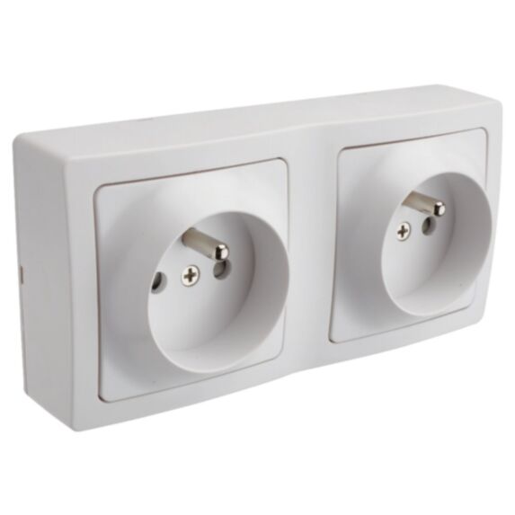 Prise 2P+T en Saillie Renov'Line 16A Blanc - INVENTIV