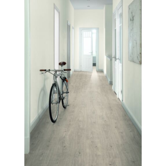 Revêtement de sol stratifié Aqua chêne Berdal gris 833  - EGGER 