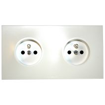 Prise 2P+T - LEGRAND
