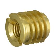 Ecrou 15x15mm M8 laiton x4