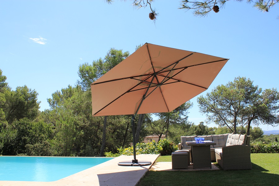 Parasol déporté Marco 4,20x3m Coloris taupe - COULEURS DU MONDE